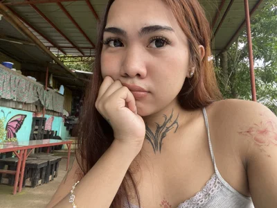 Francine_xx Trans C2c Adult Webcam