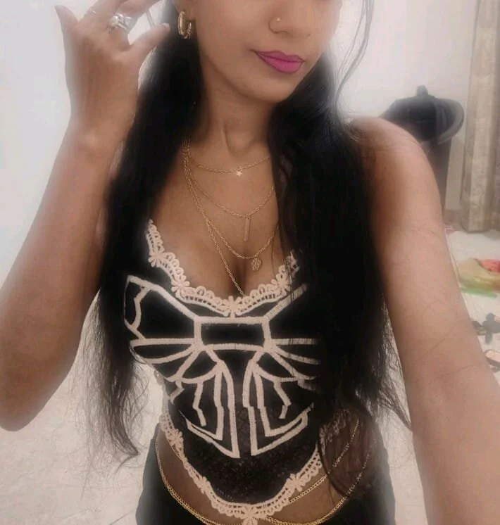 khushi_ji00 cam model