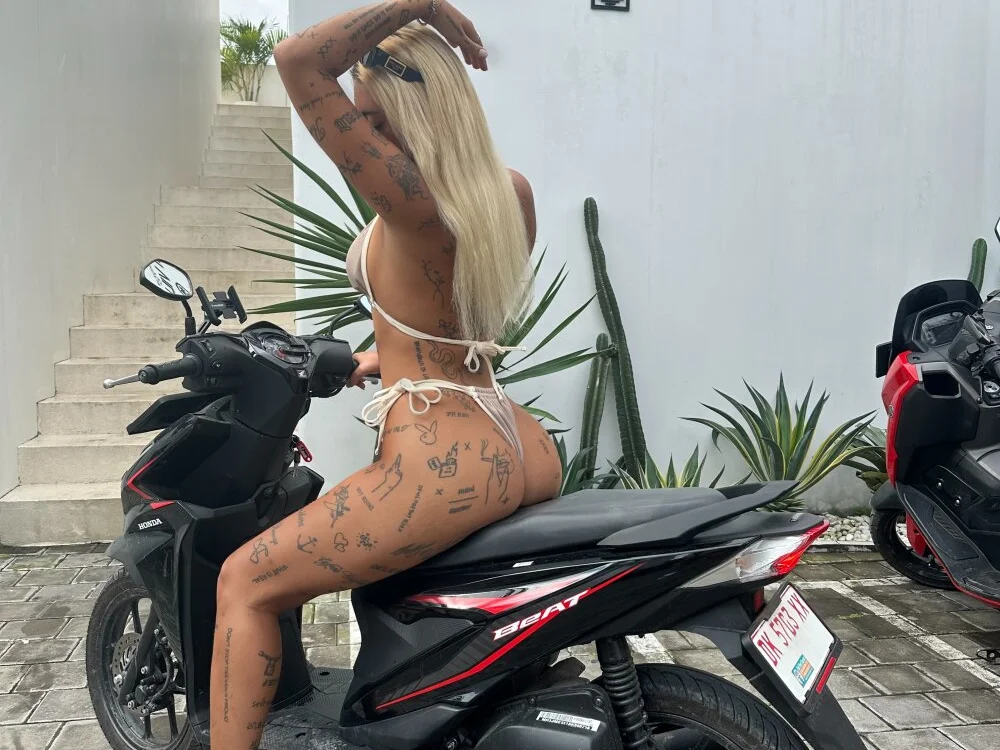 Czat XXX offline – RoseyLeeX