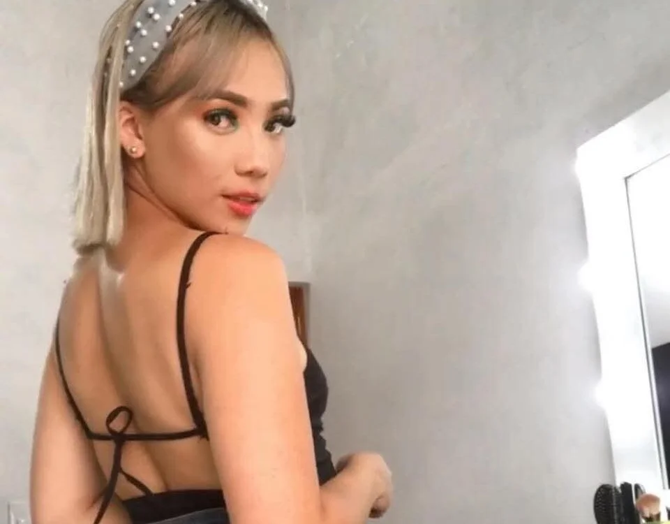 SoffyaLex offline XXX-chat