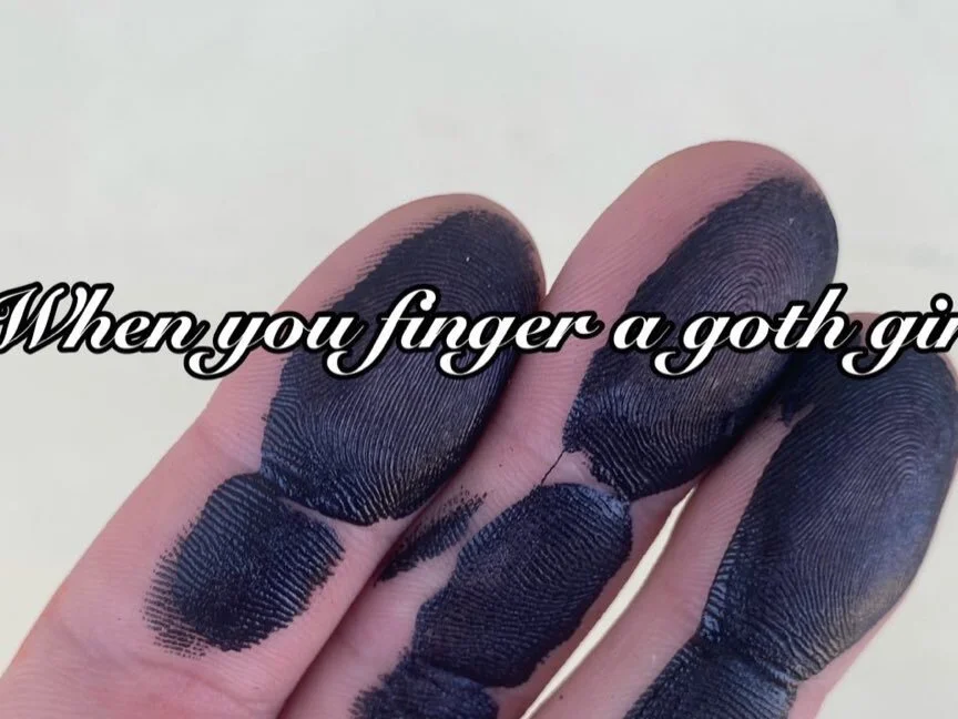 bootymunch333r's Offline XXX Chat