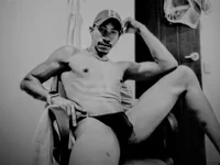 Kratos-Moreno's webcam live show