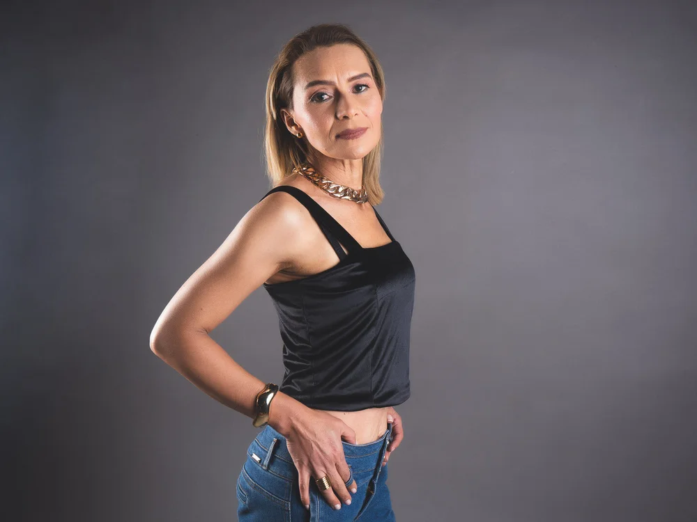 Offline XXX chat modela Issa_Milf__