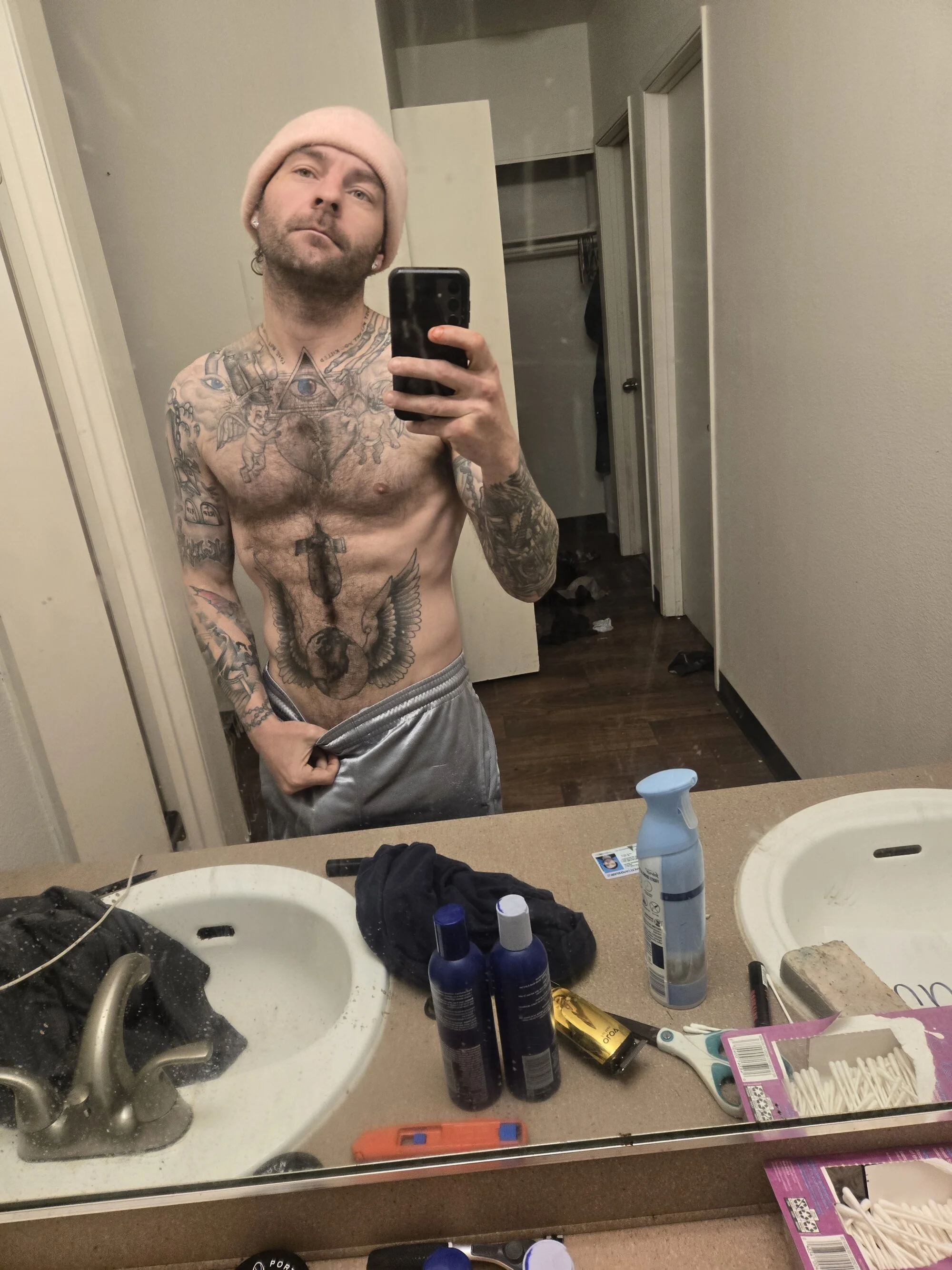 bigtattedcock live webcam