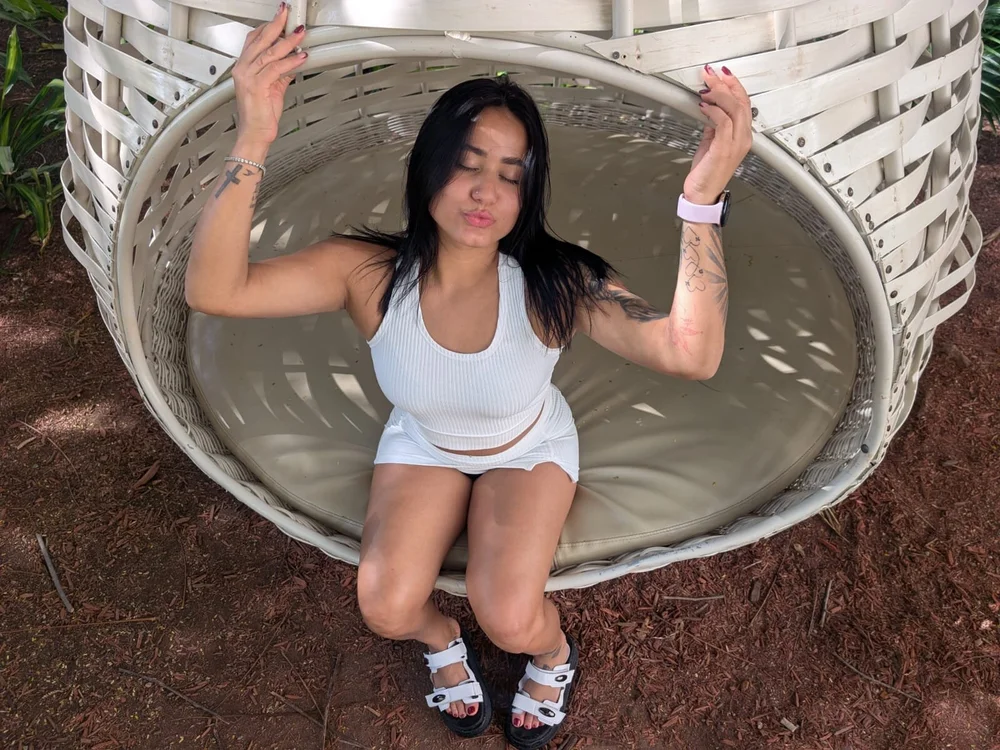 Offline XXX chat Brenda_Kiss_