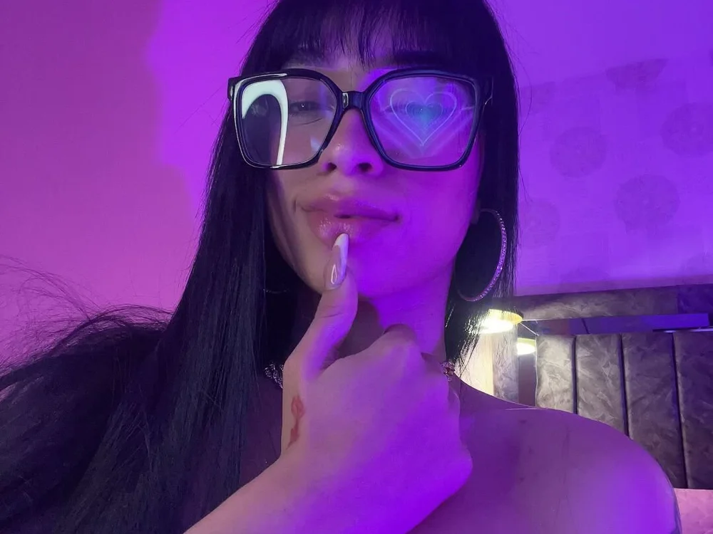 i_alahian Offline XXX chat