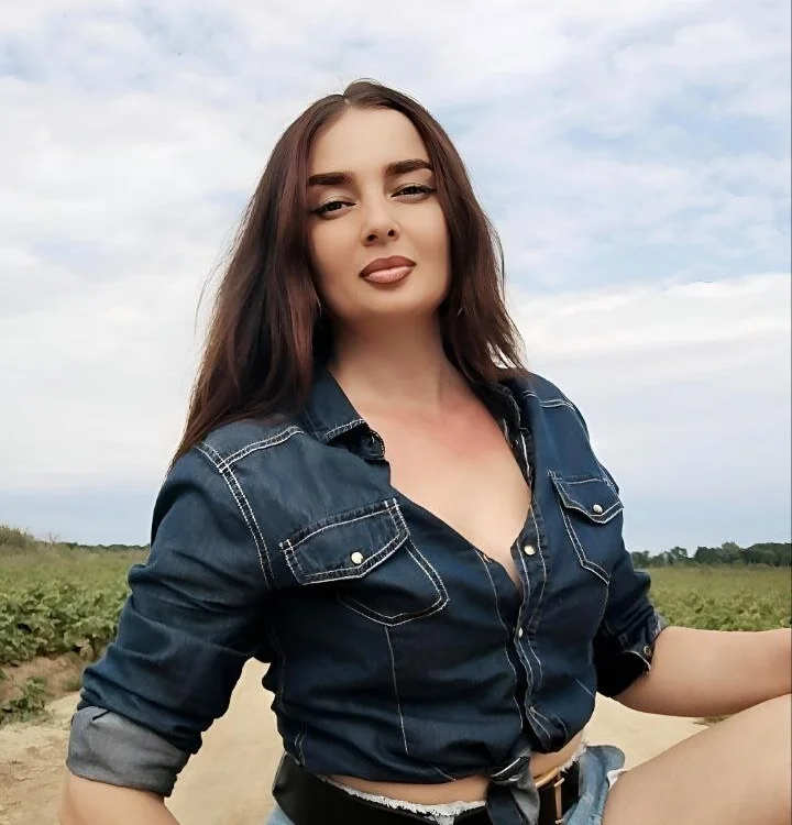 SerenaLooveX Offline XXX Chat