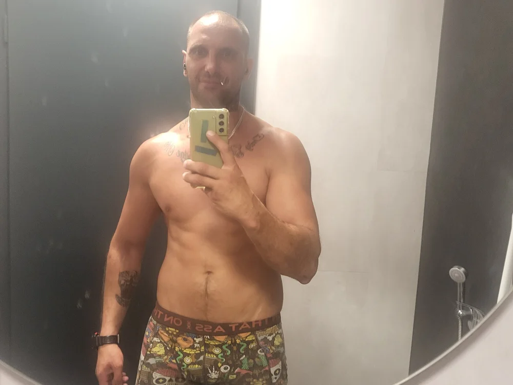 rolkabab92's Offline XXX Chat