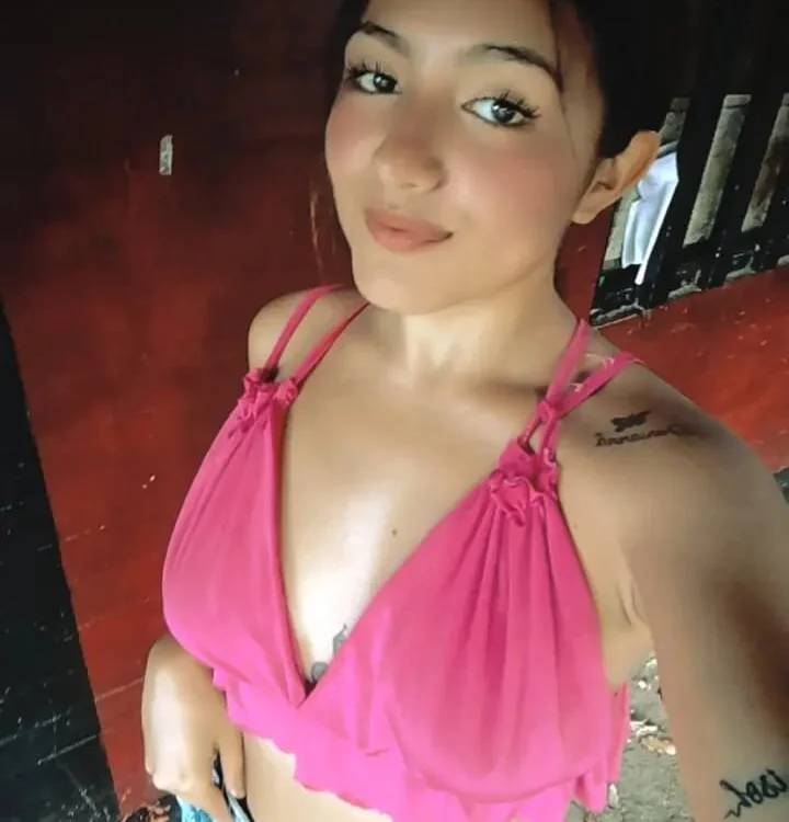 Perlaa69__'s Offline Chat Room