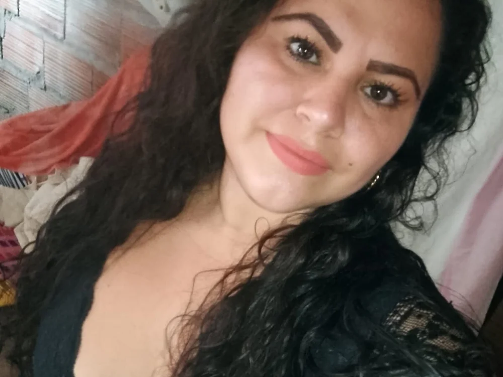 CAROLINE_DREW offline chatrum