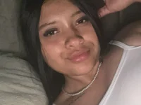 XXX chat uživo modela Mia_Madhison