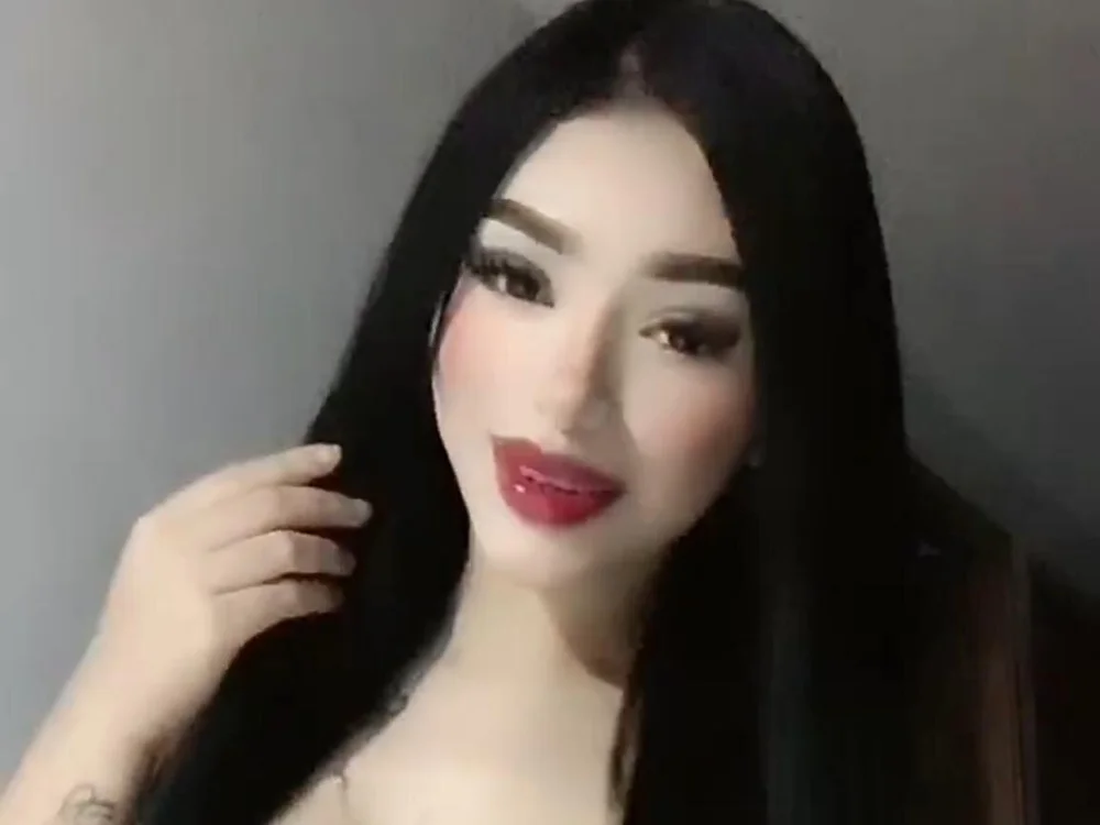 arianabruni's Offline Chat Room