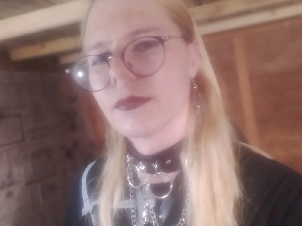 MorganChapman's Offline Chat Room