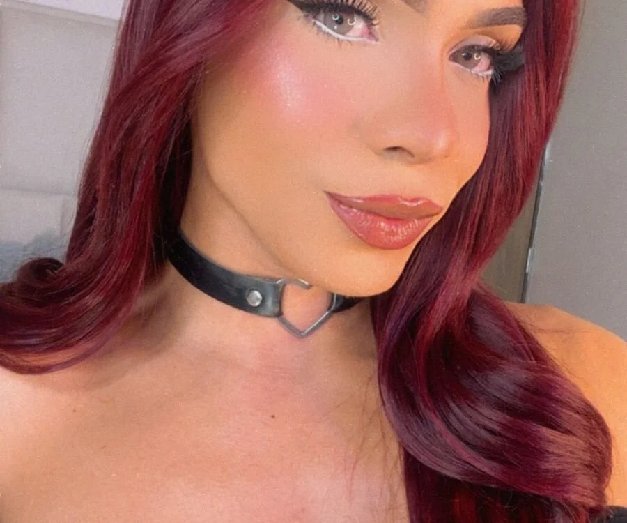 Angelina_Rossi 離線 XXX 聊天