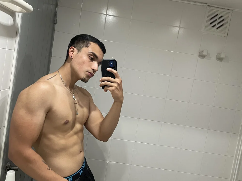 elverggn Offline XXX-chat