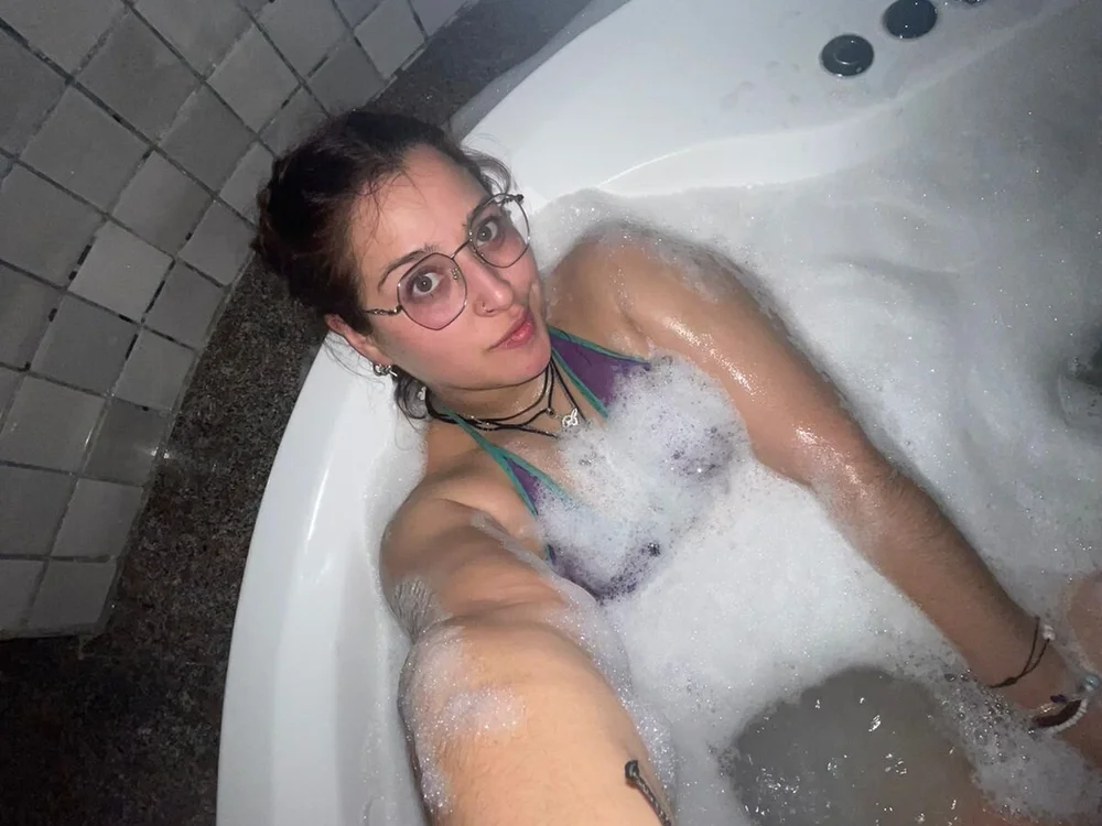 andreayezexxx offline chatrum