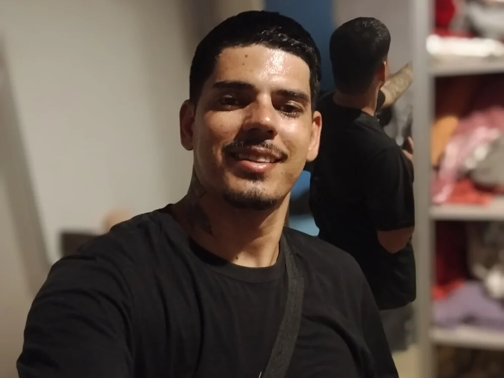 konecluiz Chat XXX Ngoại tuyến