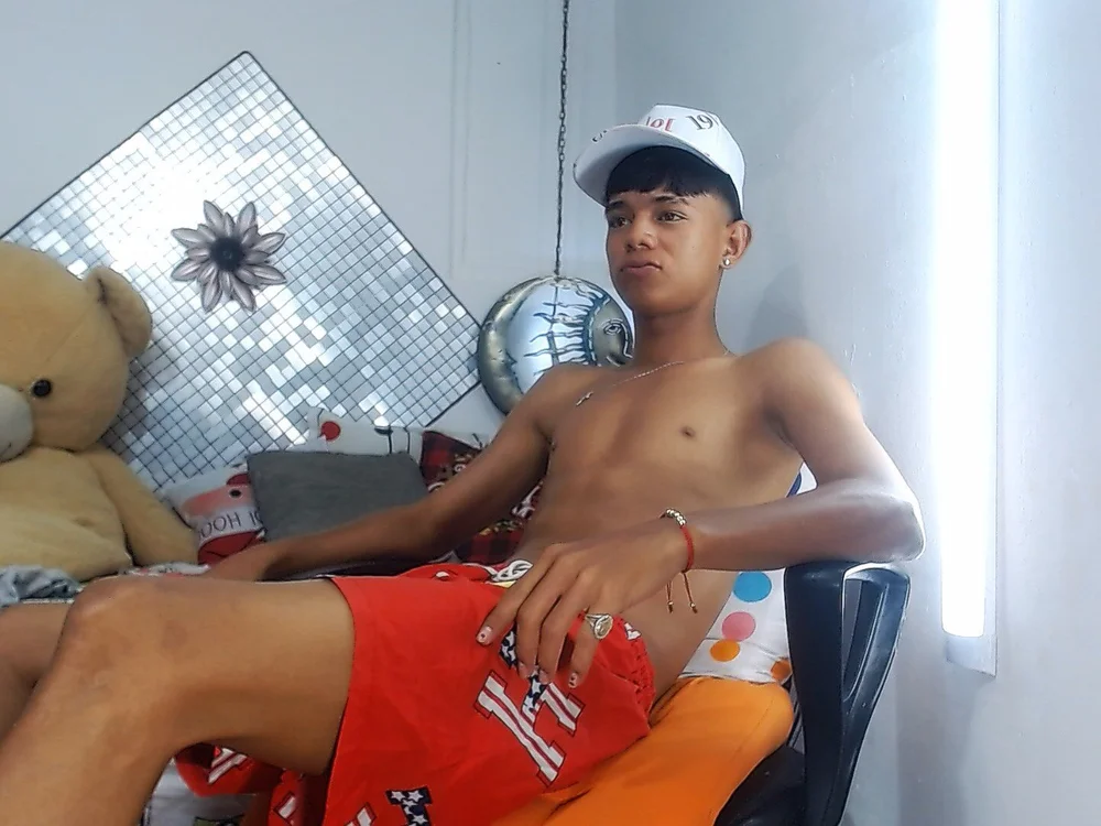 ห้องแชทออฟไลน์ของ jhon_thoms