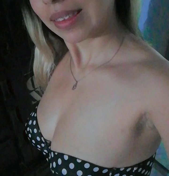 AlinaRose's Offline XXX Chat