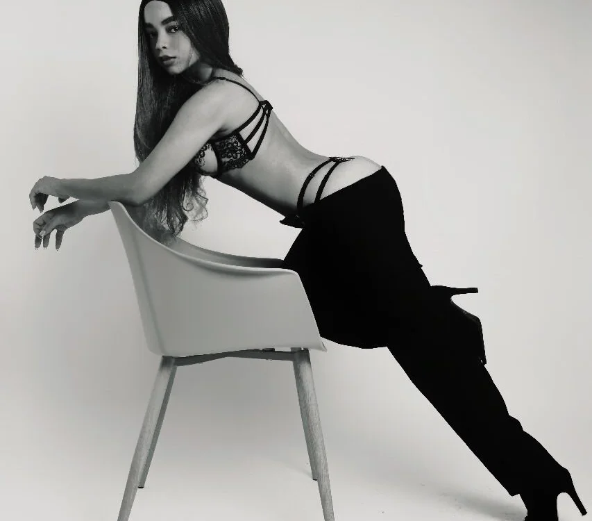 Ashlye_Sstone cam model