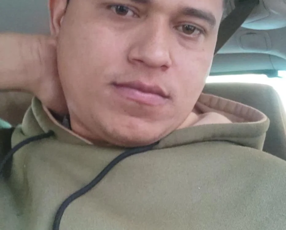 Oviedo174's Offline Chat Room