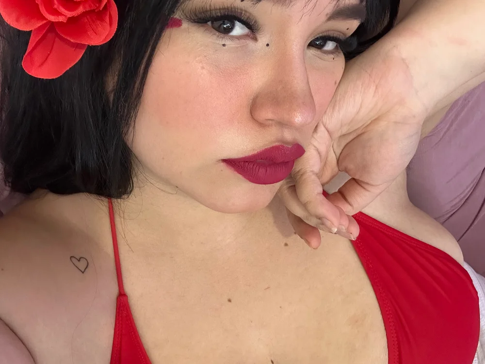 Emily_Taylor2: офлайн-секс-чат