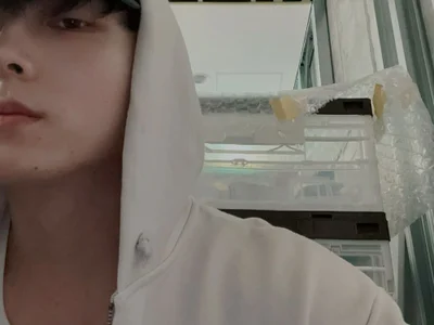 แชท XXX ออฟไลน์ของ Tkcqcc