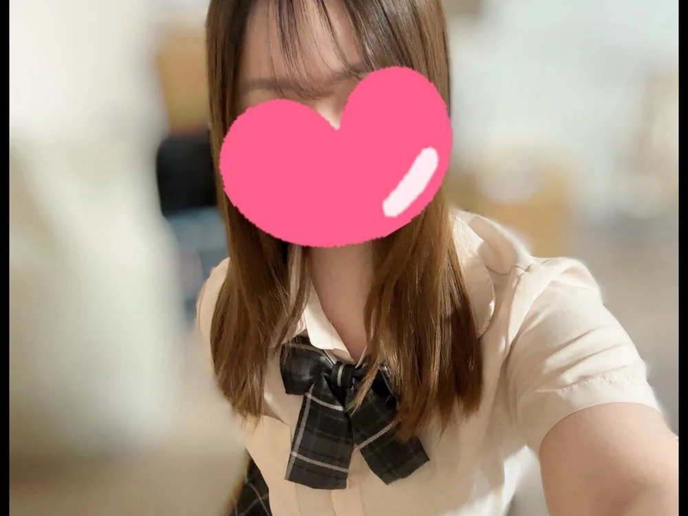 mia_chan_12 offline chatrum