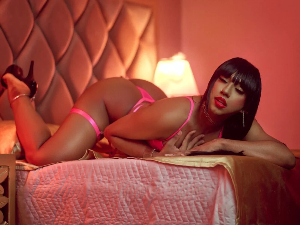 Офлайн-чат XXX IsabellaDarrell_ts