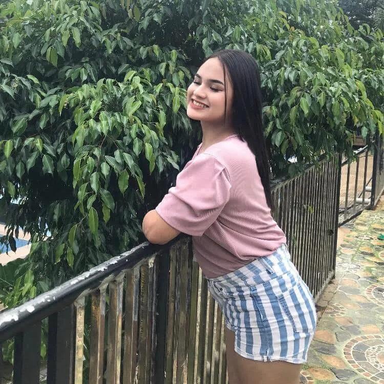 Urasian_Fucker offline XXX-chatje