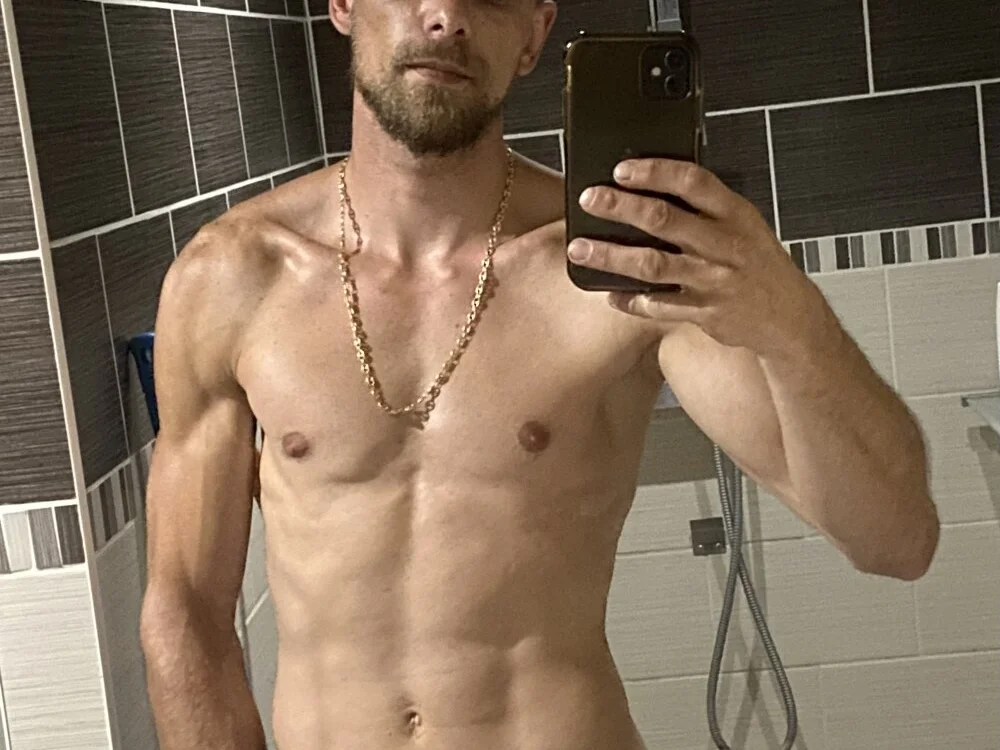 DreamyBen38 offline XXX-chat