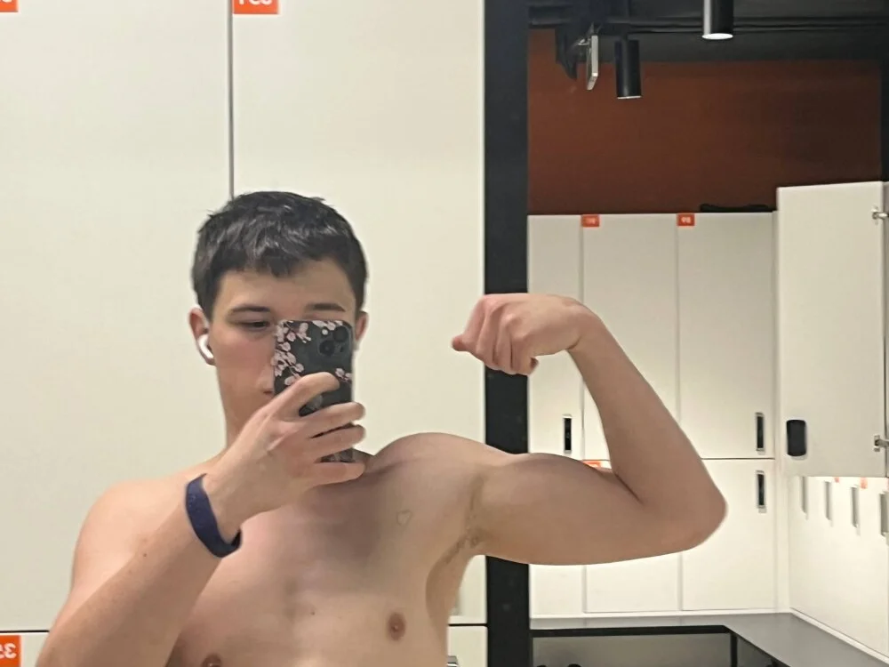 Chatroom XXX hors ligne de OnlyYar