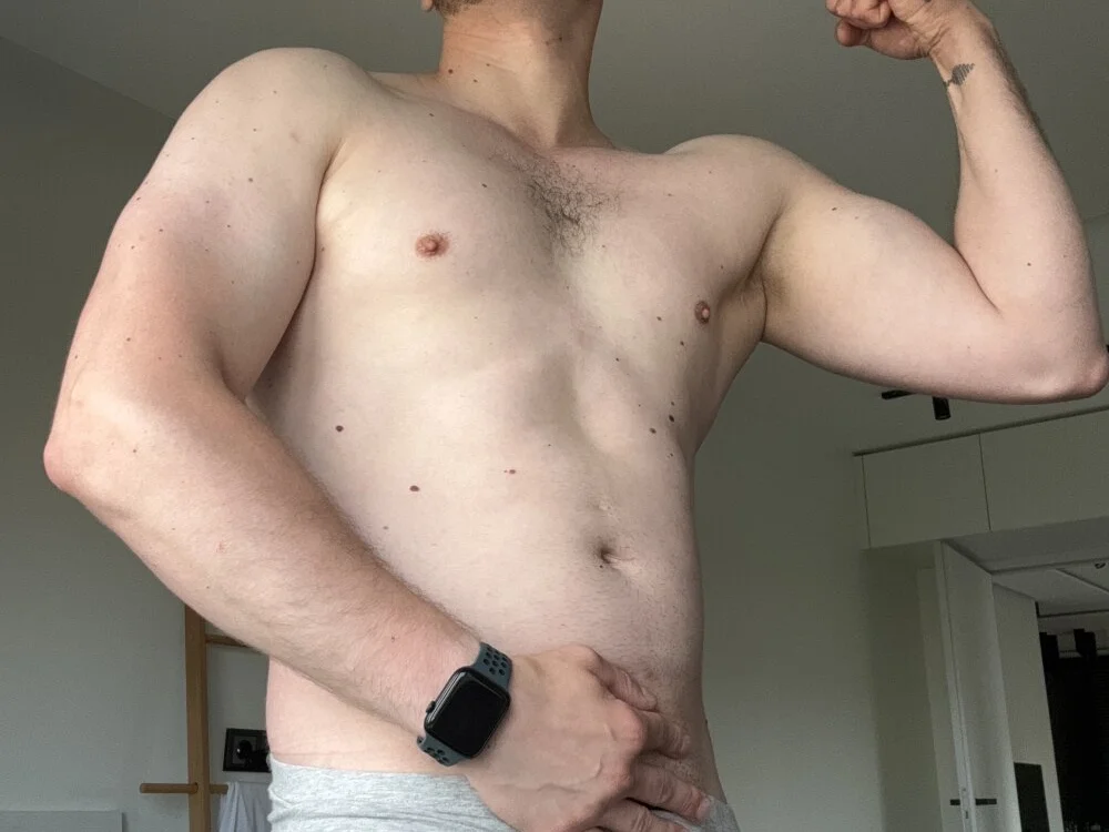 tonyjake Chat XXX offline