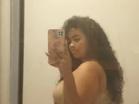 big_tits_girls' Offline Chat Room