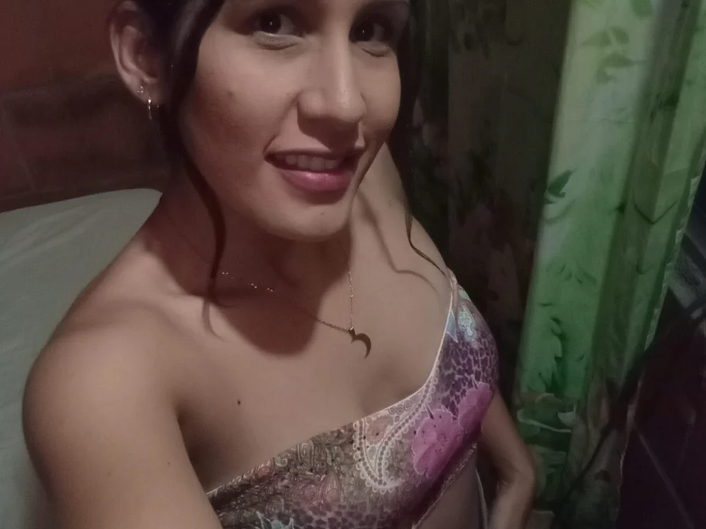 Arabella961 Chat XXX offline