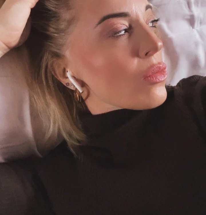 NellyBloom offline XXX-chat