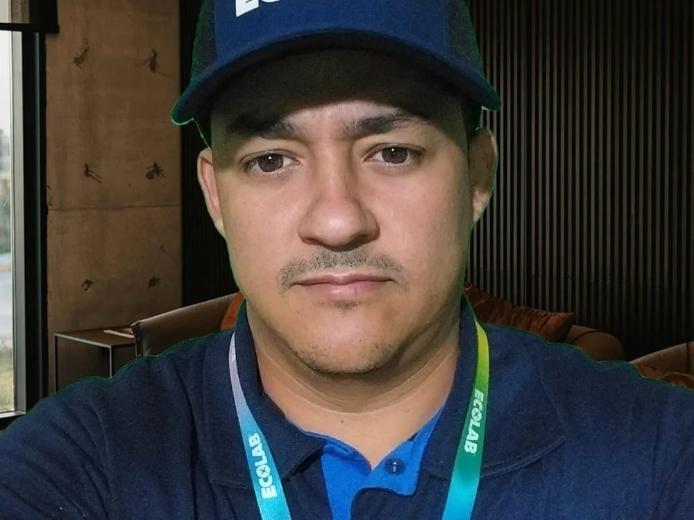 Brasiboy32 offline XXX-chat