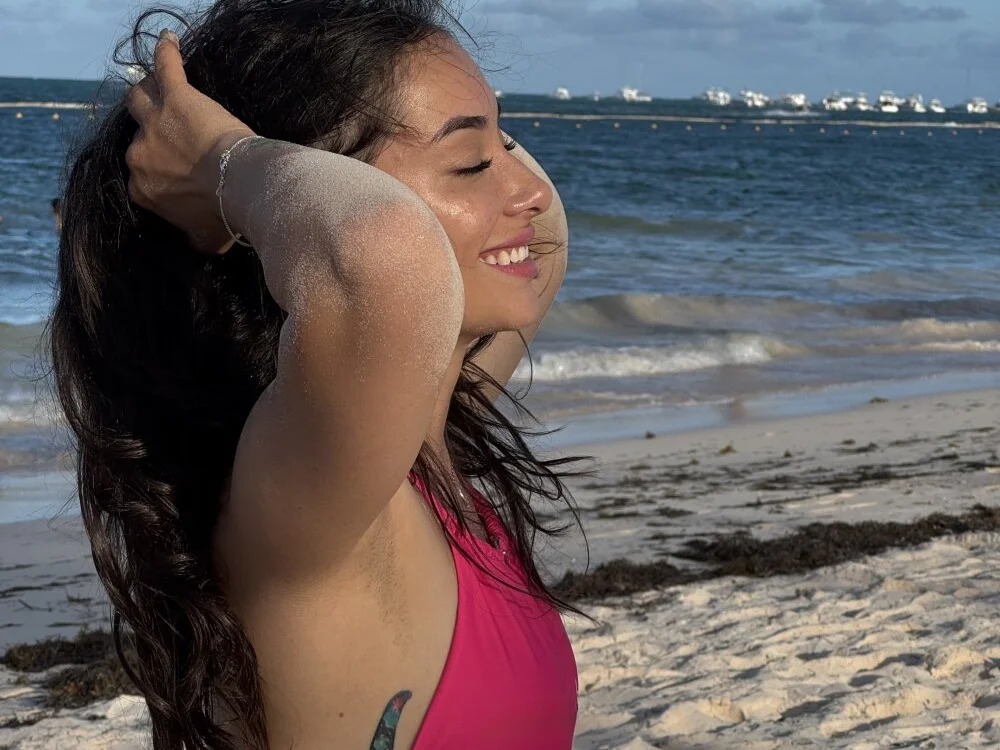 IsabellaSandoval offline XXX-chat