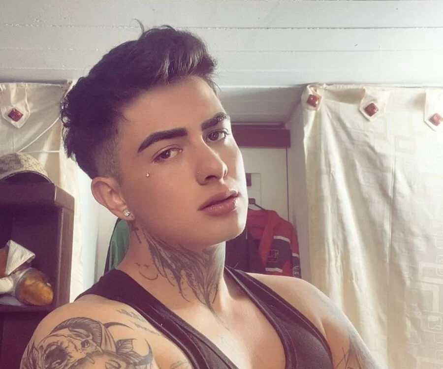 santii_ss offline XXX-chatje