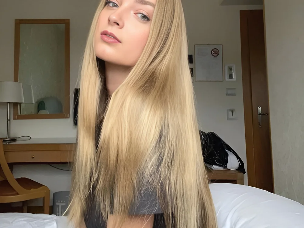 DaisyFarro's Offline Chat Room