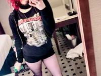 seventhirteen71317's Offline XXX Chat