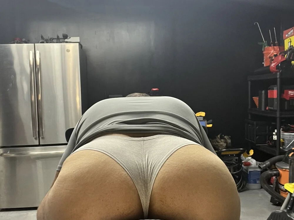 gapedwide's Offline XXX Chat