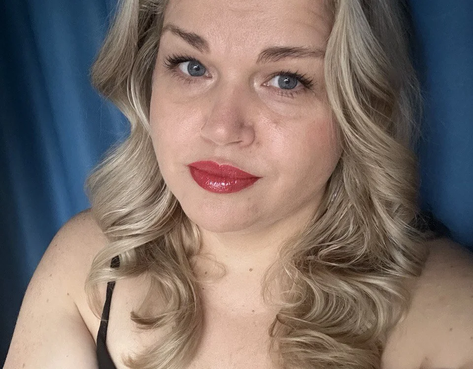 Nayvessa: офлайн-секс-чат