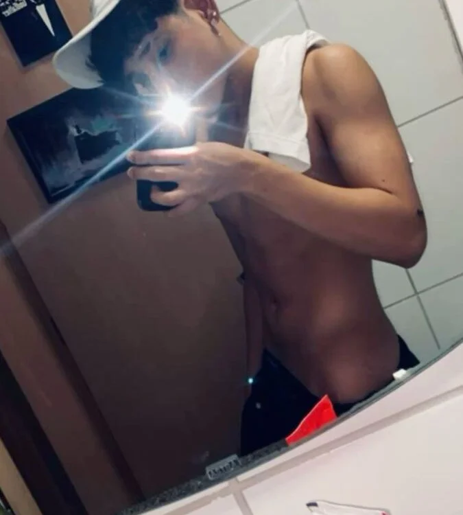 Negritovergonn Offline XXX-chat