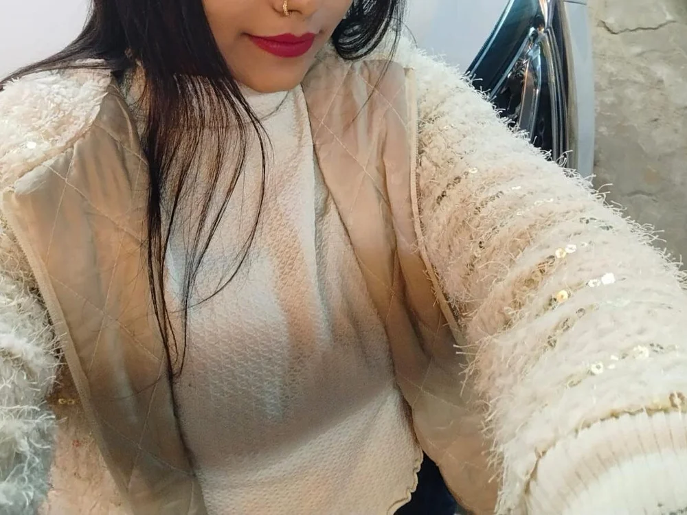 bold-fareen 離線 XXX 聊天