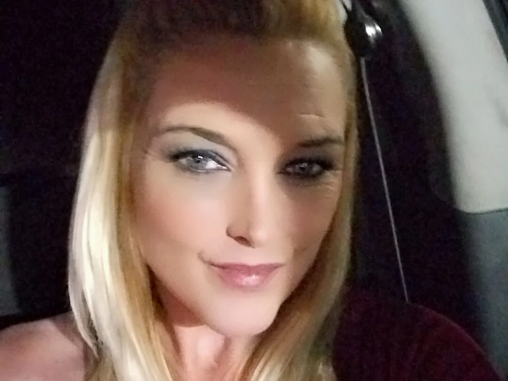 LovelyLondon's Offline Chat Room