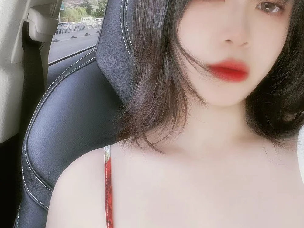 Lunababy_520 offline chatrum