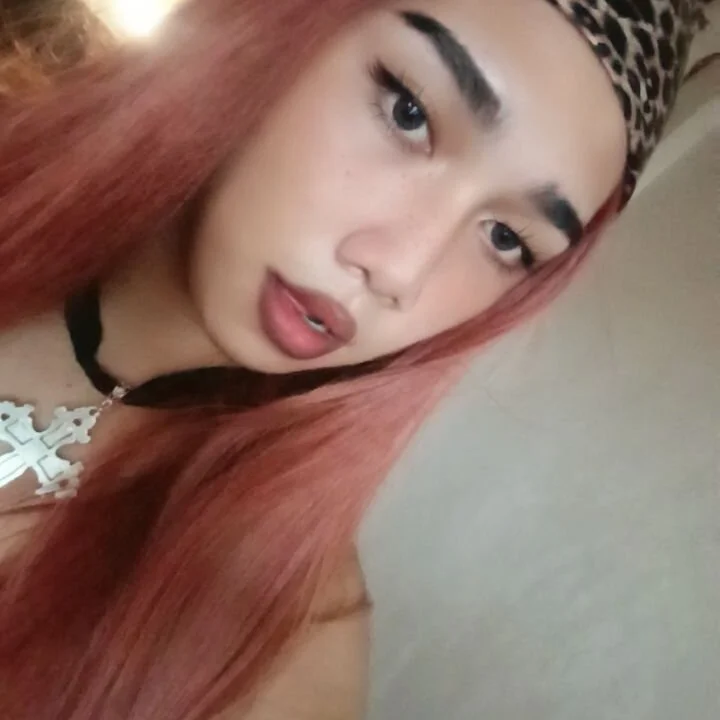 Офлайн-чат XXX LovelyTs4U