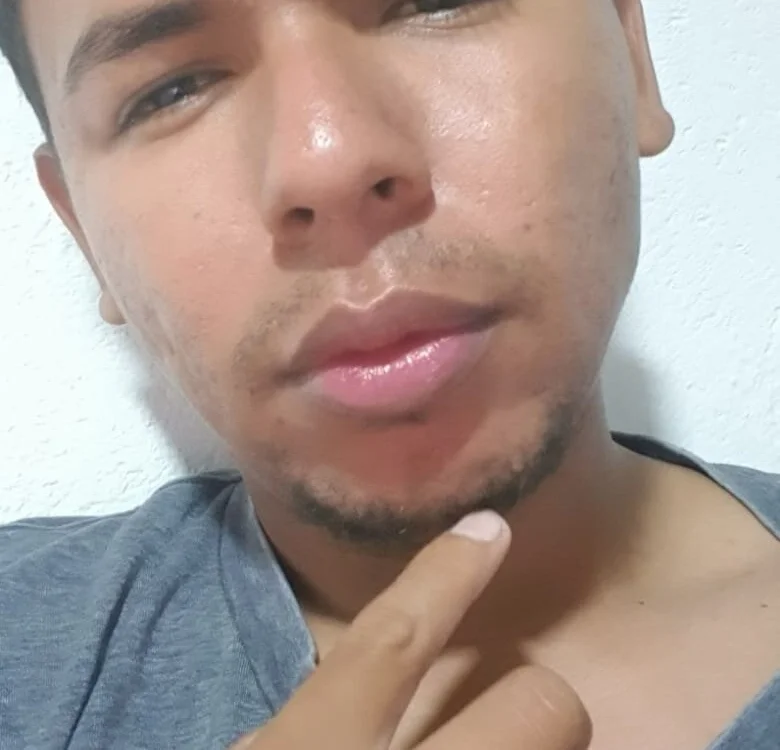 tonymoli20 offline chatrum