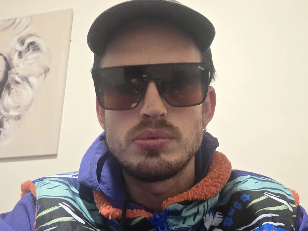 Tormentedtarantula offline XXX-chat